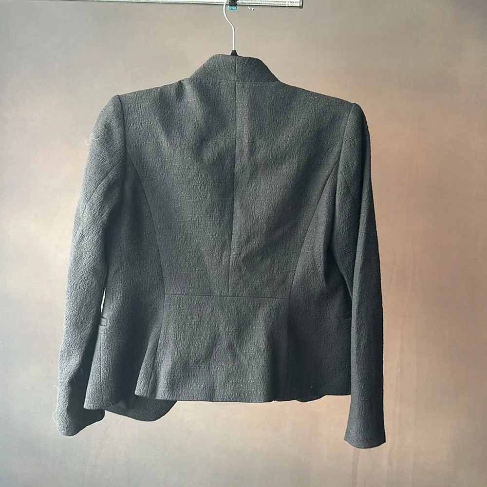 Women’s loft size 2 blazer #B25 - Picture 4 of 4